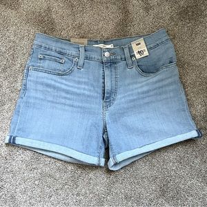 Levi’s denim short - size 10/30